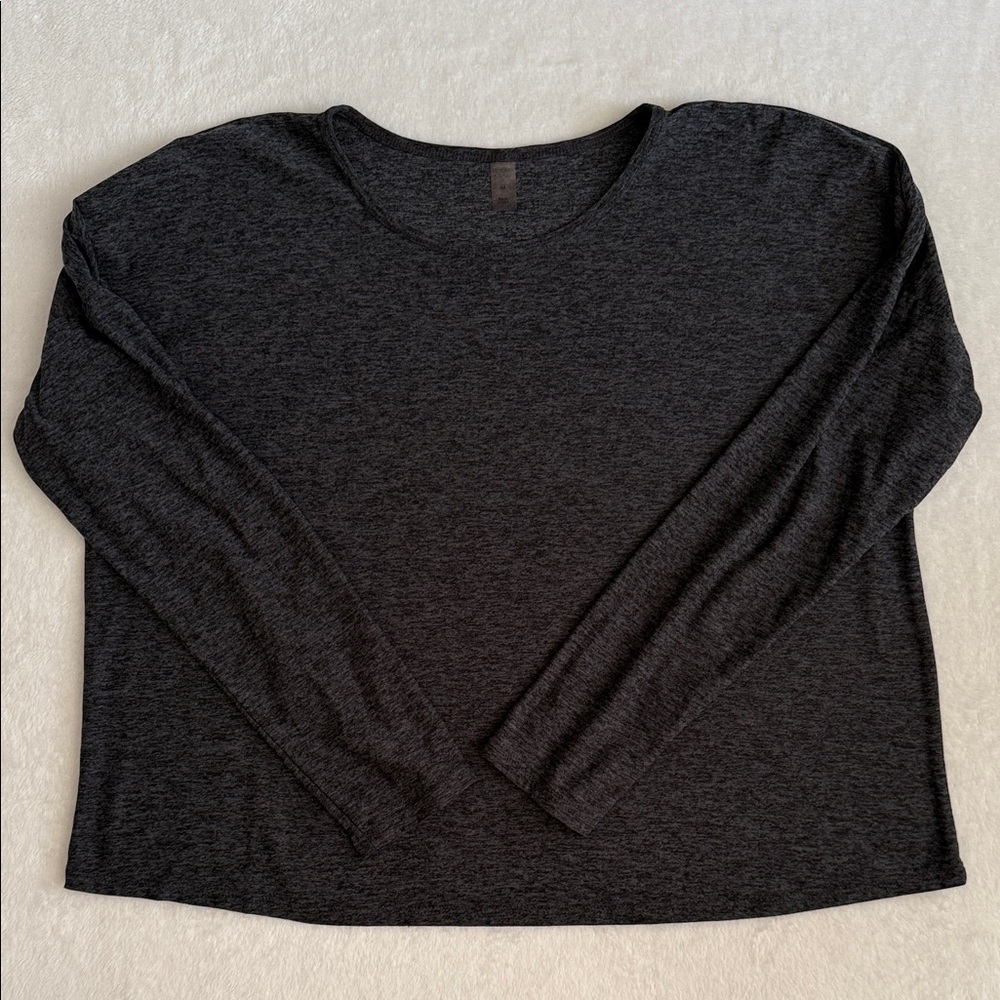 Beyond Yoga | Featherweight Morning Light Long Sleeve Pullover Top Gray/Black M